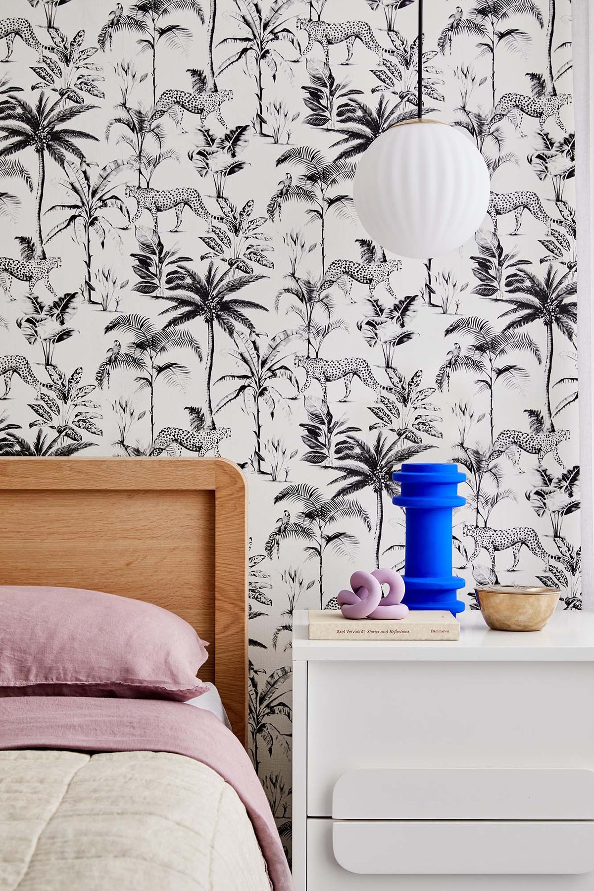 SEVERJ STUDIO KLEIN BLUE TOTEM CERAMI AS SEEN IN REAL LIVING MAGAZINE APRIL 2022 Designer - @studio_joy⁠ Photographer - @stephanie_rooney⁠ Styled by me - @beaancostyle⁠ Home of - @kirstenjackson_gallery⁠ MAKERS' MRKT